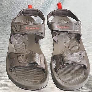 🍃 Columbia men's sandals Sz 9